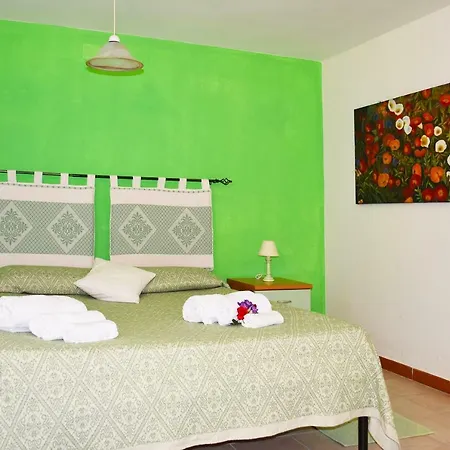 Casa Vacanza Porto Frailis già Porto Frailis B&B-2